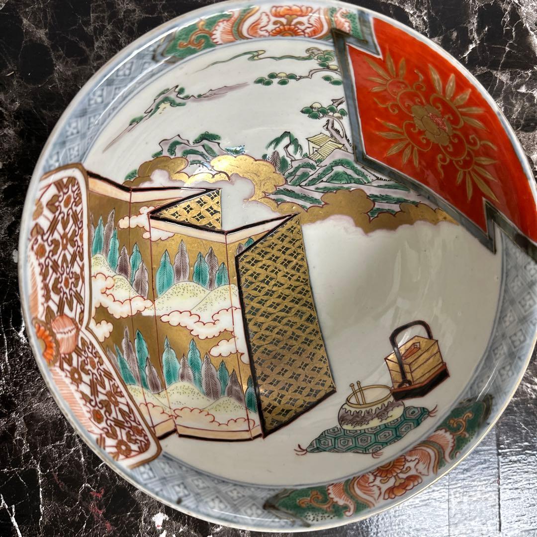 古伊万里、赤絵染め付け、金彩、瓔絡紋、屏風の図。火鉢山水図。