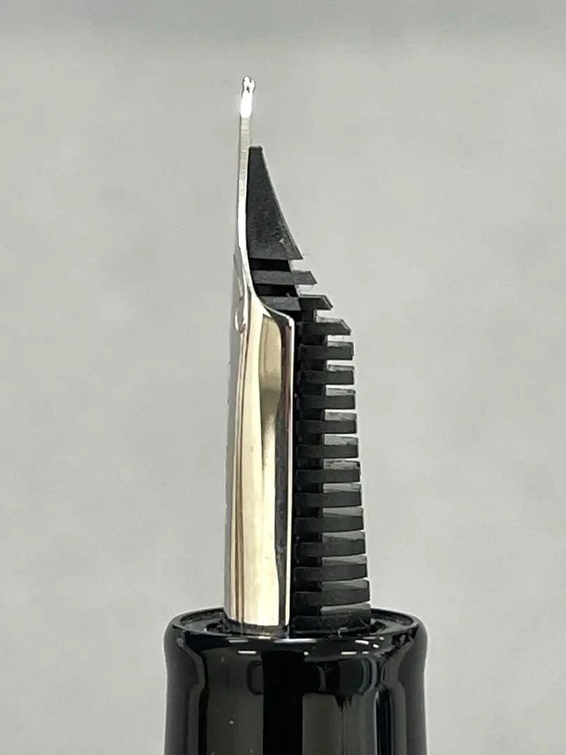 【未使用】DAKS ダックス アプレイド万年筆 ブルー