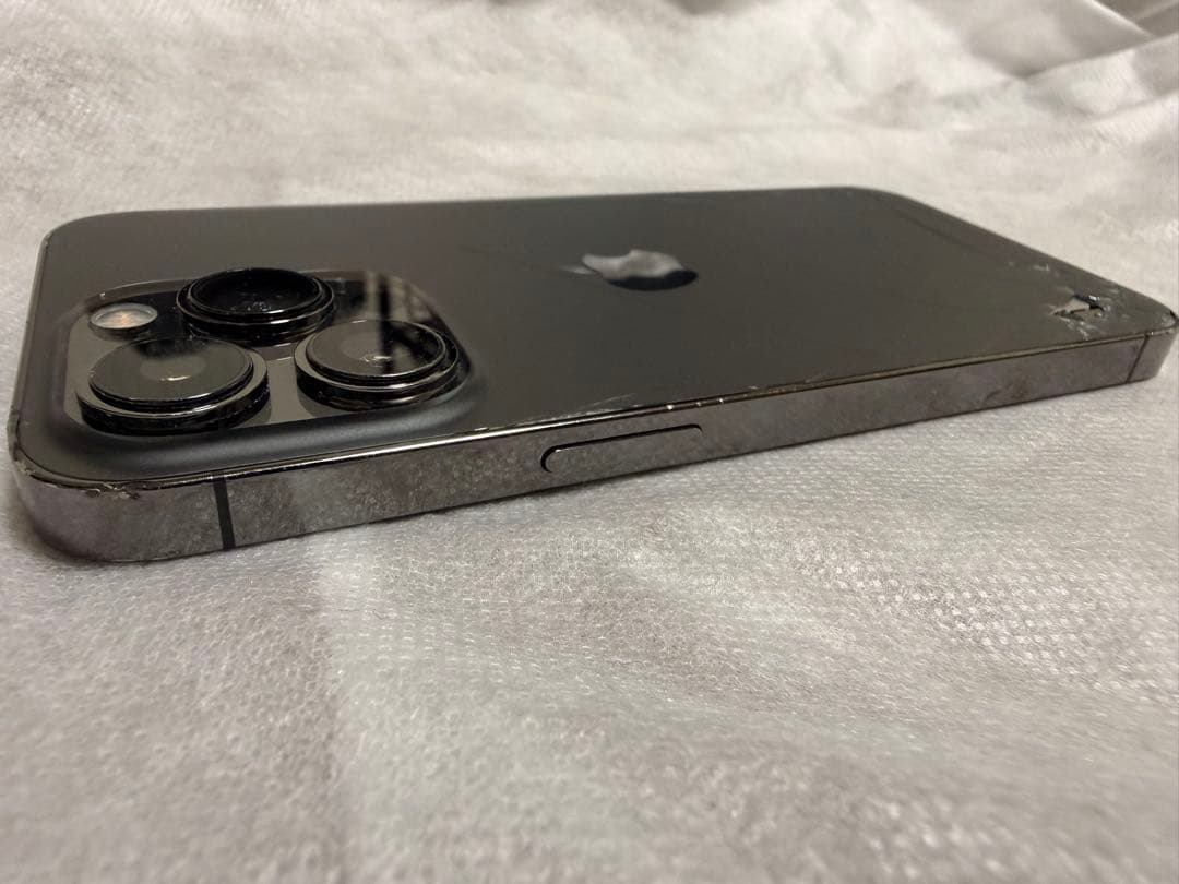 iPhone 13 Pro 256GB 背面/画面割れlightning充電不可