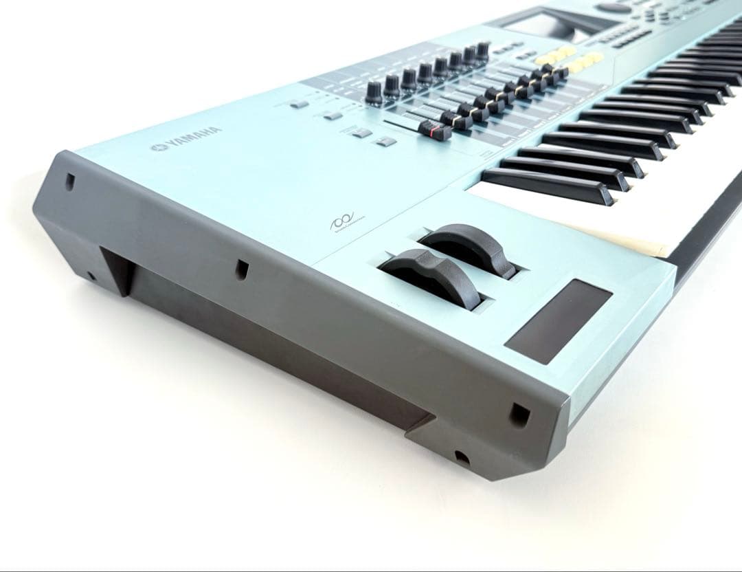 【美品】YAMAHA MOTIF XS7 シンセサイザー