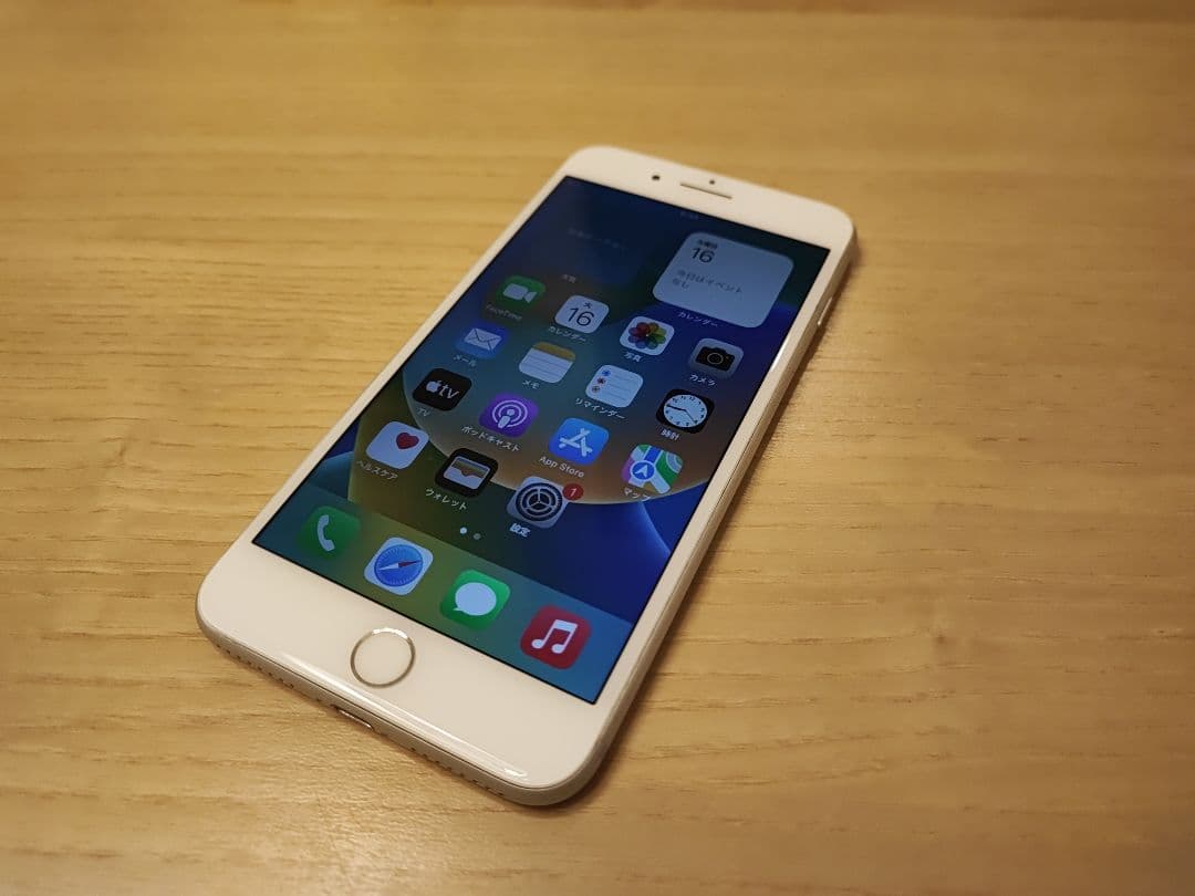 【美品】iPhone8plus ホワイト 64G SIMフリー