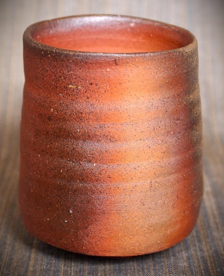 希少作★中村六郎★備前【窯変】湯呑★共箱・布・栞