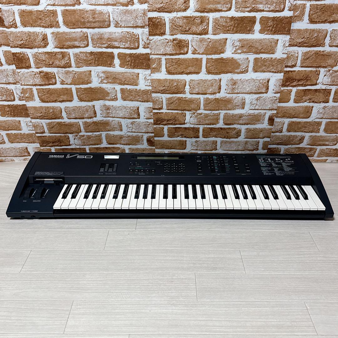 YAMAHA シンセサイザー　V50 ヤマハ　キーボード　音楽