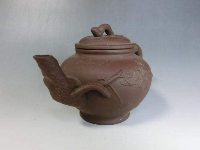 急須■紫泥 唐物 松紋 蜀山笆壺 茶瓶 松の木模様 お茶道具 時代物 骨董品■