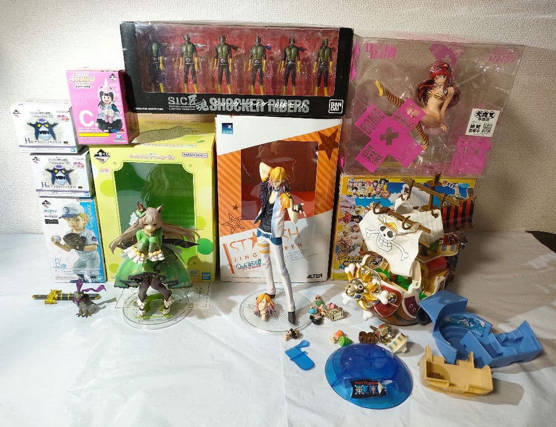 ☆　アニメ・ゲームフィギュア　まとめ売り　ジョジョ　ワンピース　仮面ライダー　他