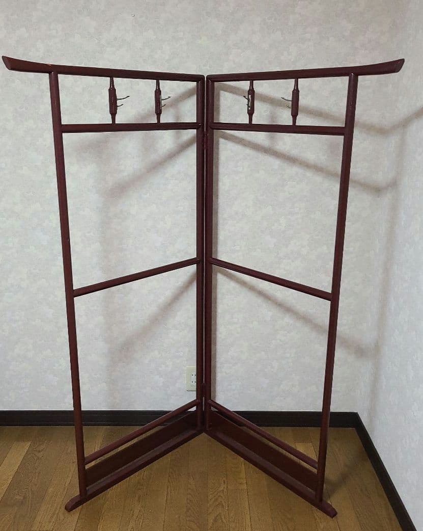 衣桁 着物掛け 衣紋掛け 折り畳み 鶴 インテリア レトロ　アンティーク中古品