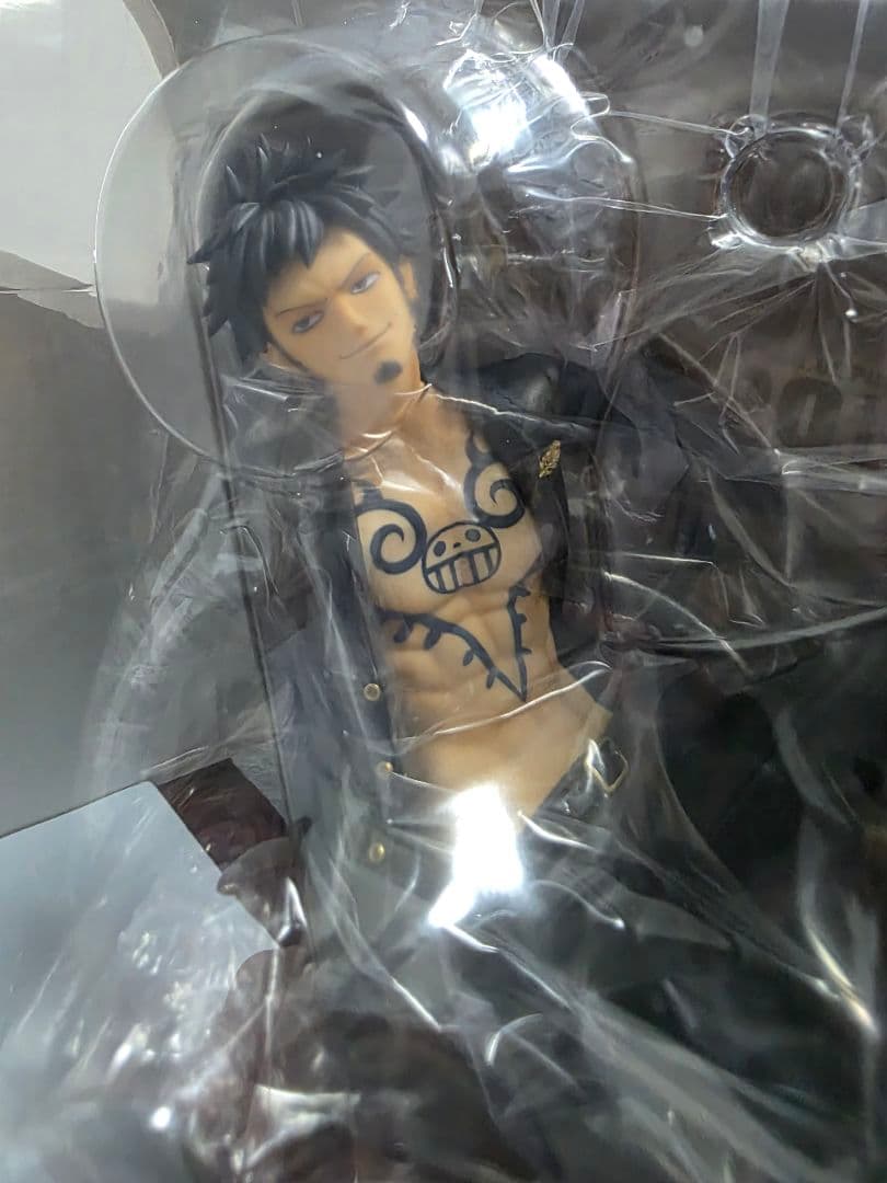 トラファルガー・ロー P.O.P フィギュア 1/8 ワンピース