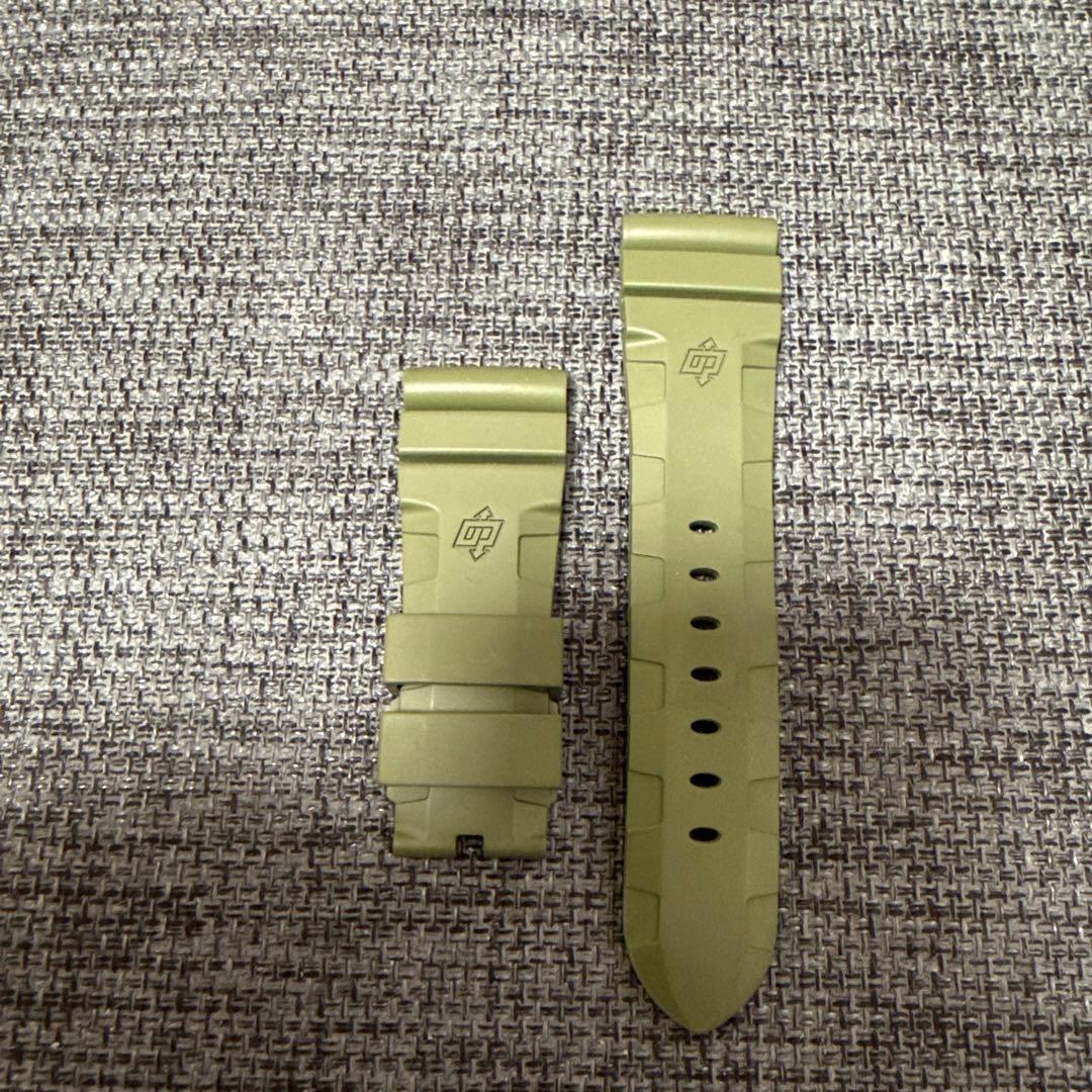 パネライ 純正　ラバーベルトラグ幅26㎜用