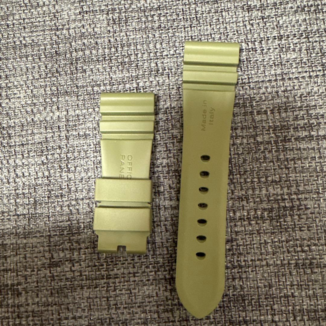 パネライ 純正　ラバーベルトラグ幅26㎜用