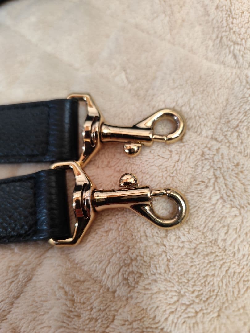 ATAO ブラックレザー ショルダーバッグ