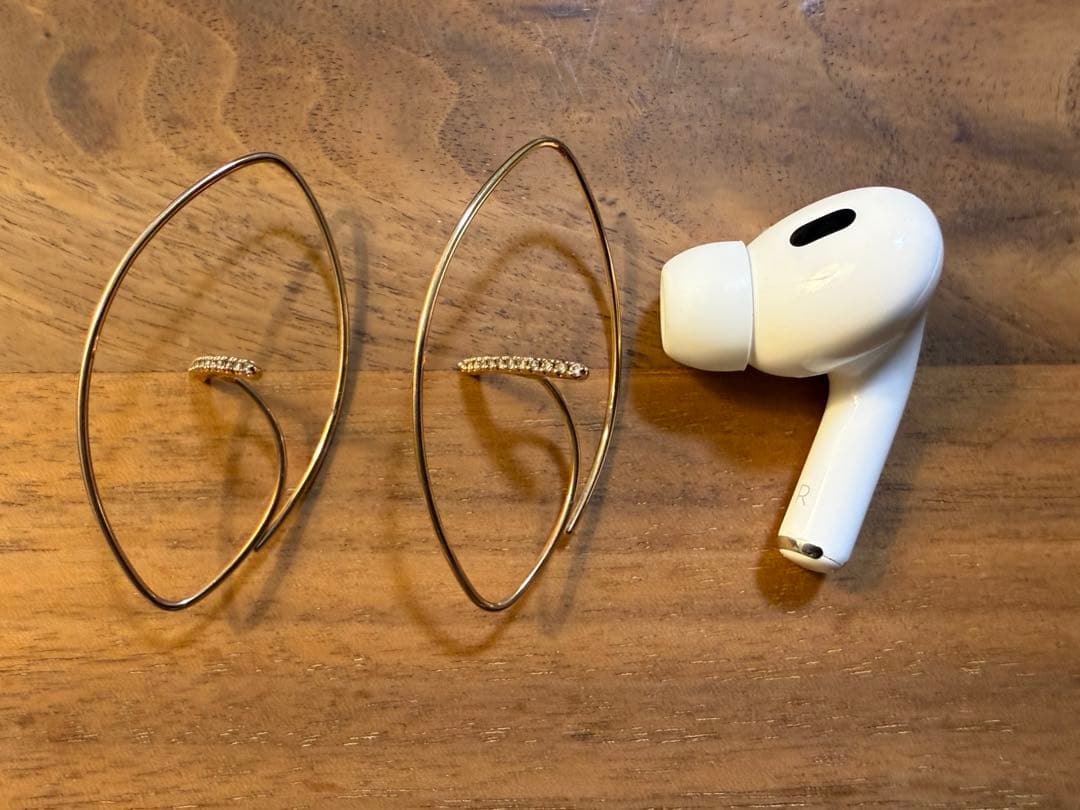 ヒロタカ K10 ピアス Mサイズ