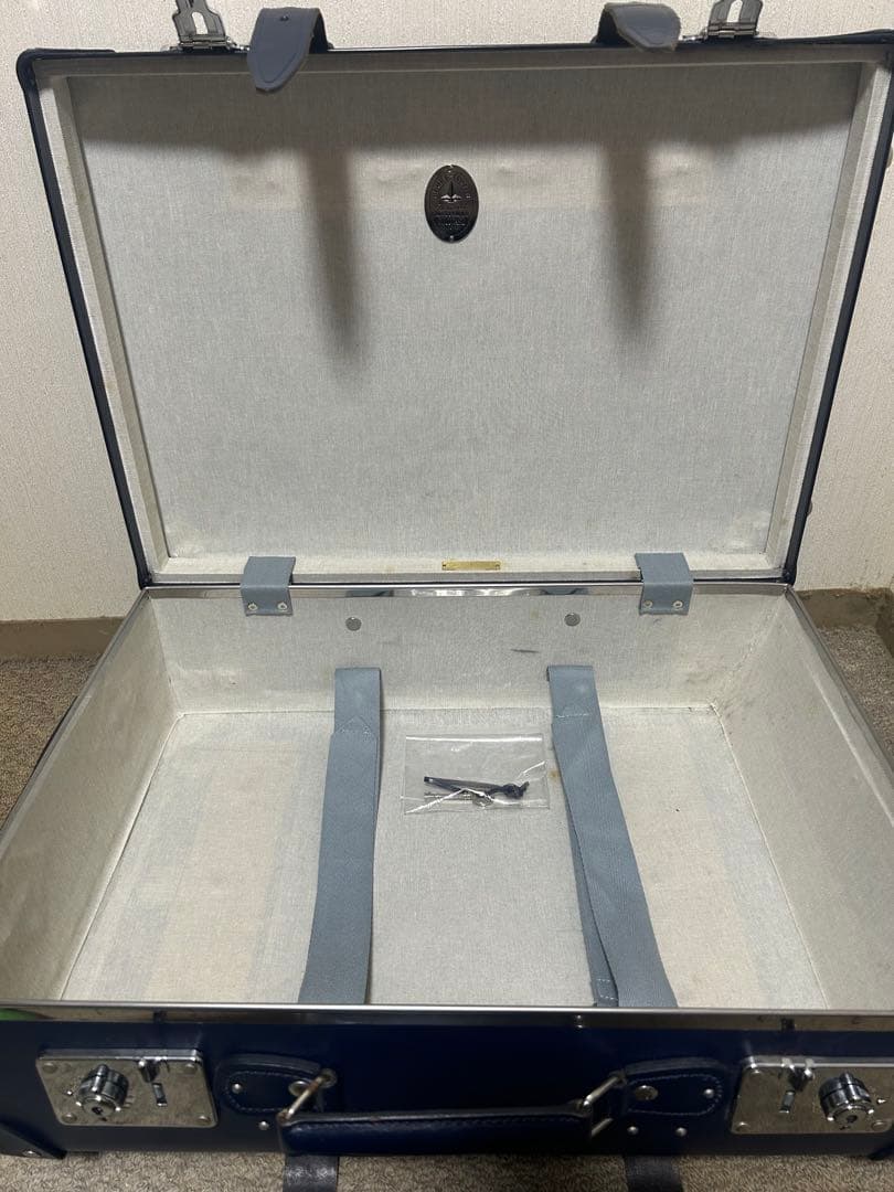 グローブトロッター センテナリー キャリーオン 20インチ ネイビー