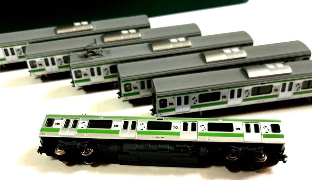 Suica 10周年記念「ペンギントレイン」11両セット￼