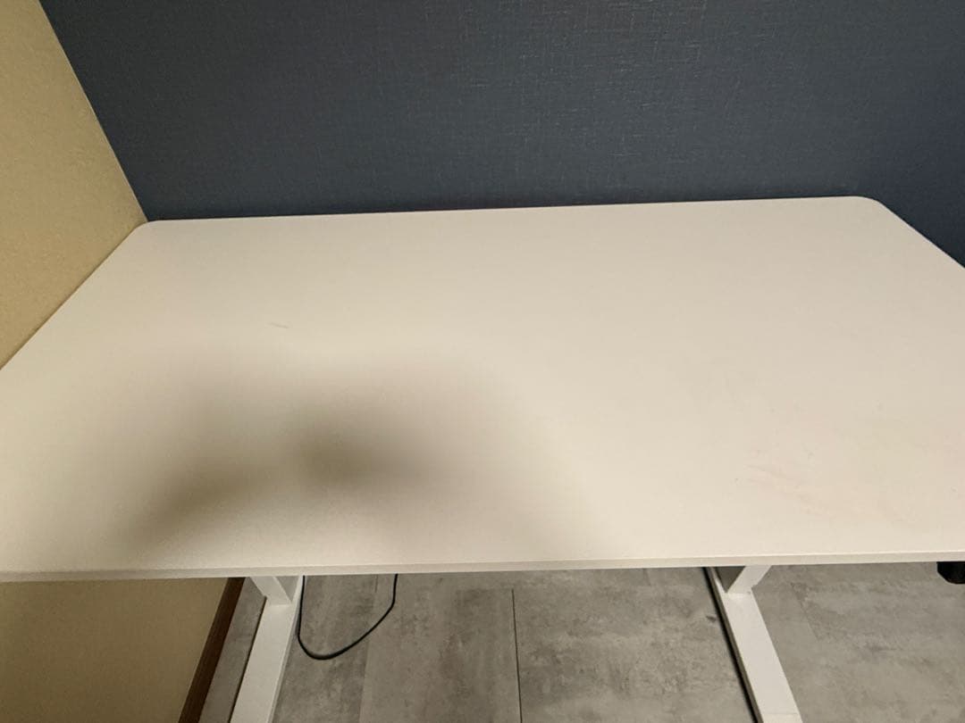 電動昇降デスク　メモリ機能付き