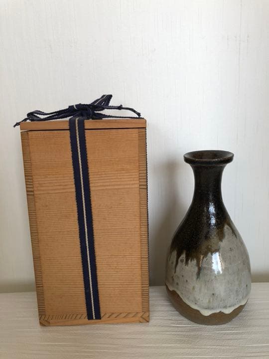 花瓶　唐津焼　13代中里太郎右衛門