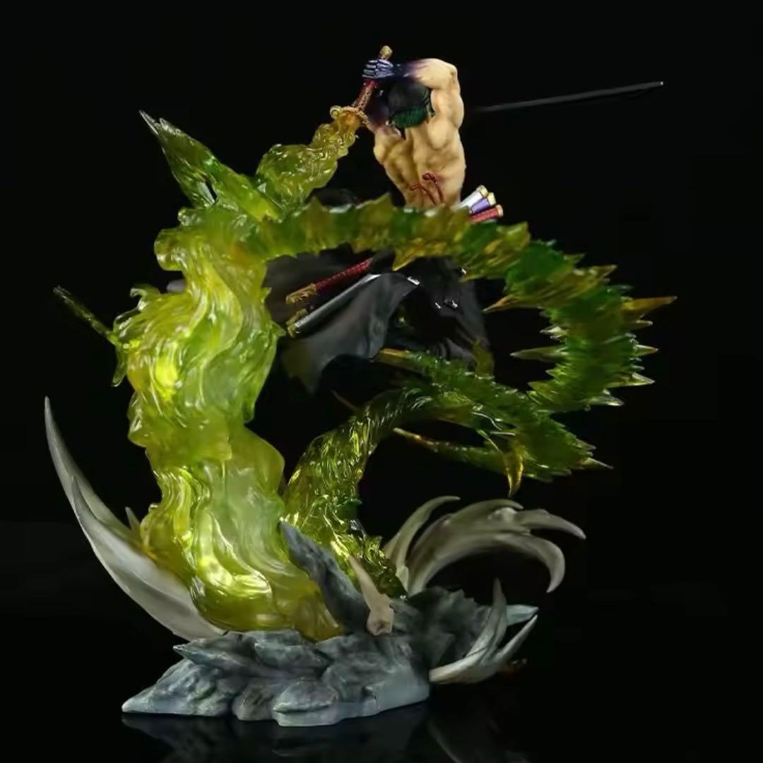 ワンピース ロロノア・ゾロLEDライト付きフィギュア