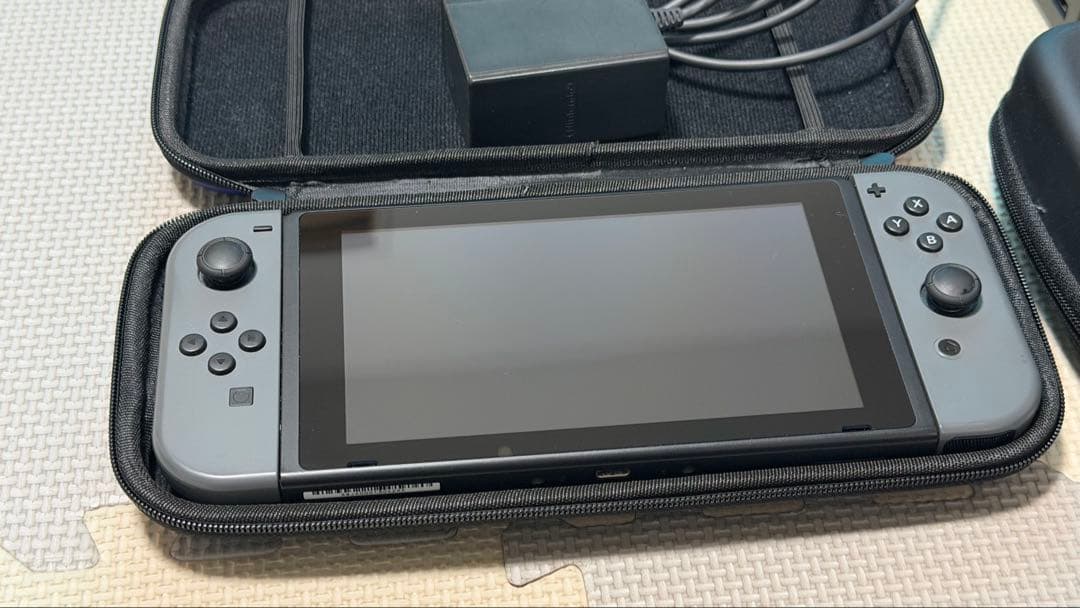 ニンテンドースイッチグレー本体（付属品付き）