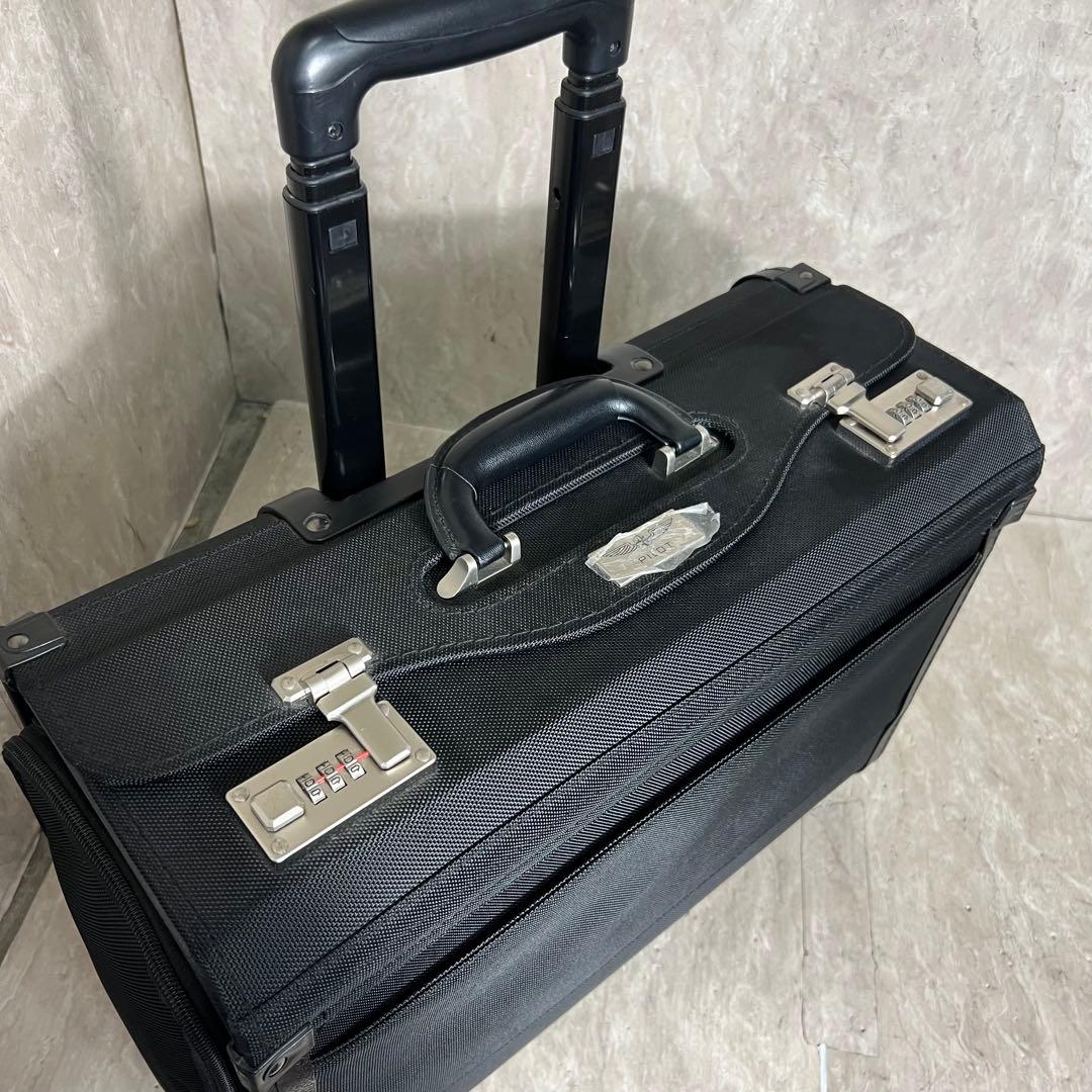 ボズミン　DESIGN 4 PILOTS フライトバッグ パイロットケース