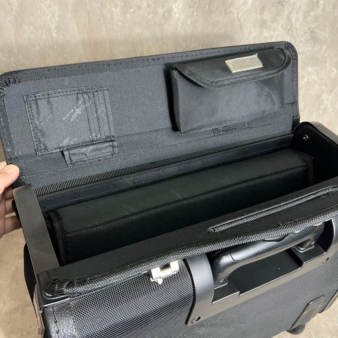 ボズミン　DESIGN 4 PILOTS フライトバッグ パイロットケース