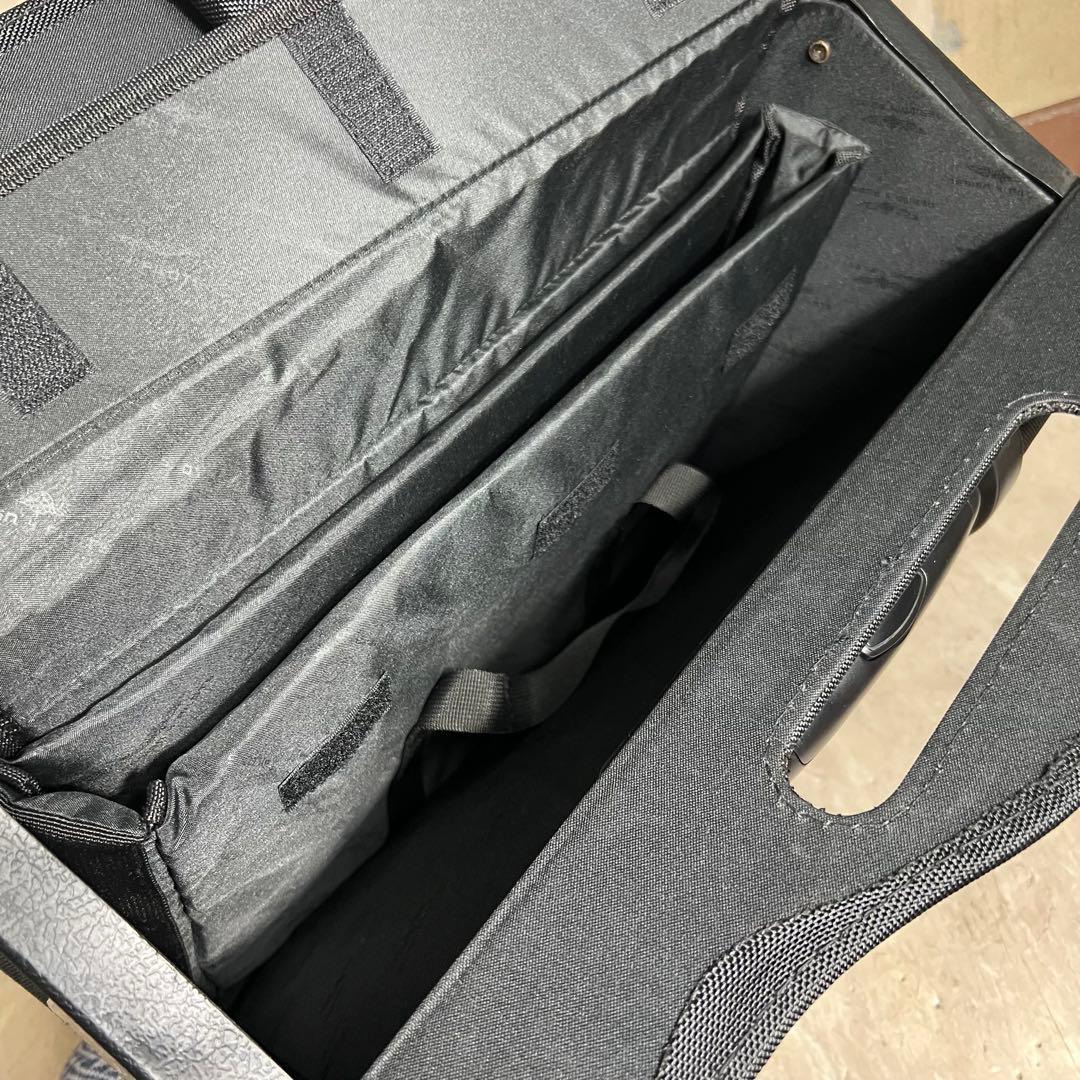 ボズミン　DESIGN 4 PILOTS フライトバッグ パイロットケース