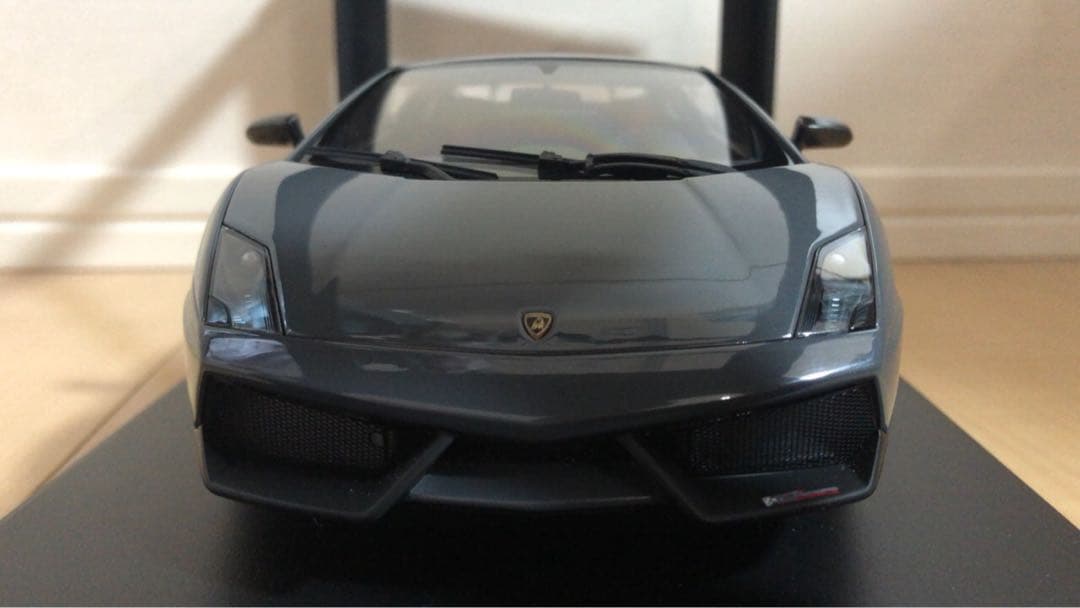 1/18　オートアート ランボルギーニ ガヤルド LP570-4