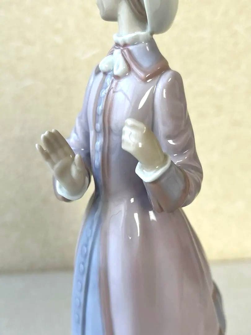 【美品・希少】Lladroリヤドロ フィギュリン 傘を持つ貴婦人 ヴィンテージ