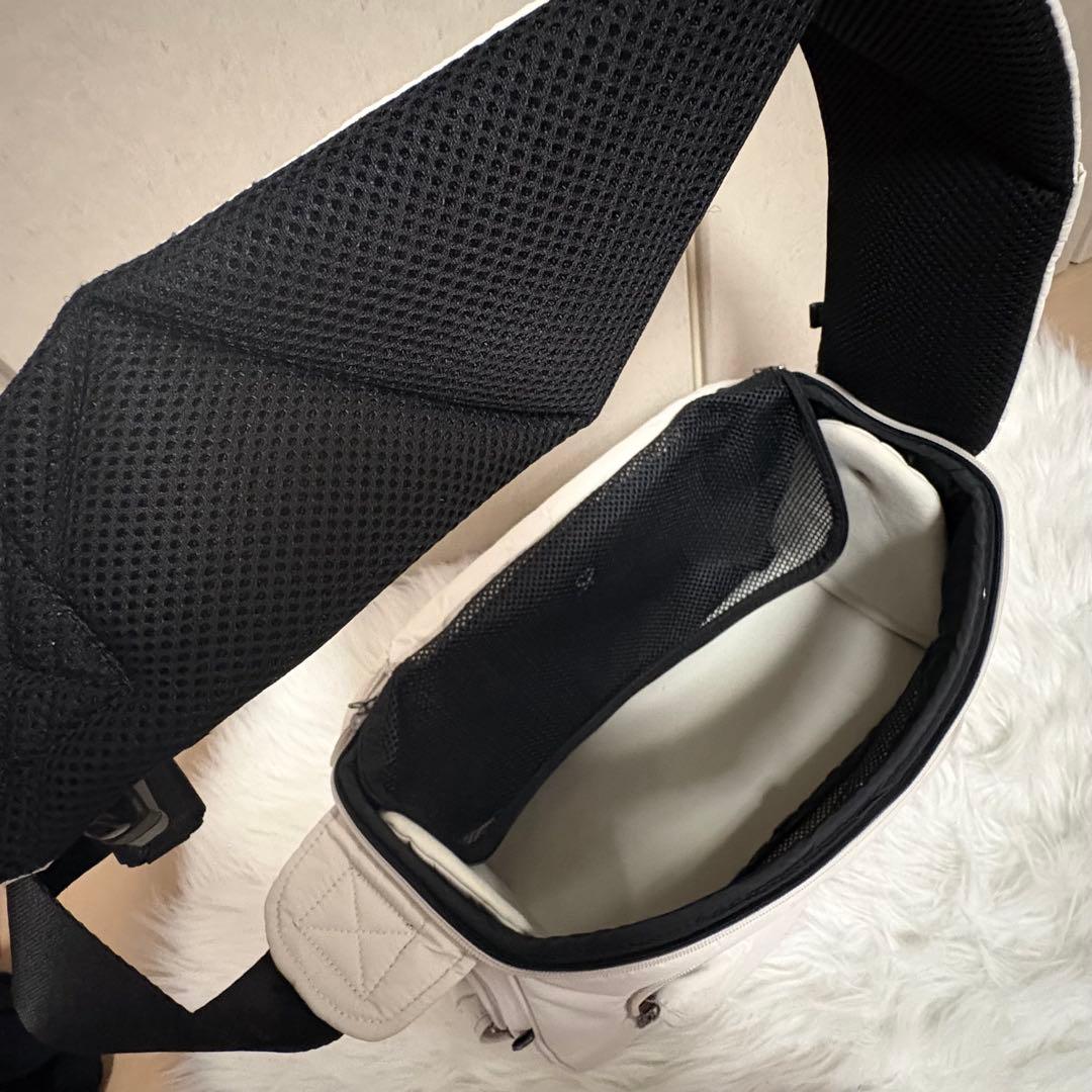 【美品】SSOOOK SLINGBAG(バッグ右）ベージュ M