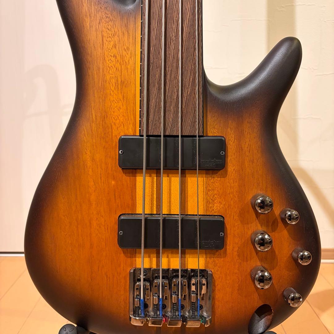 Ibanez SRF-700 フレットレスベース