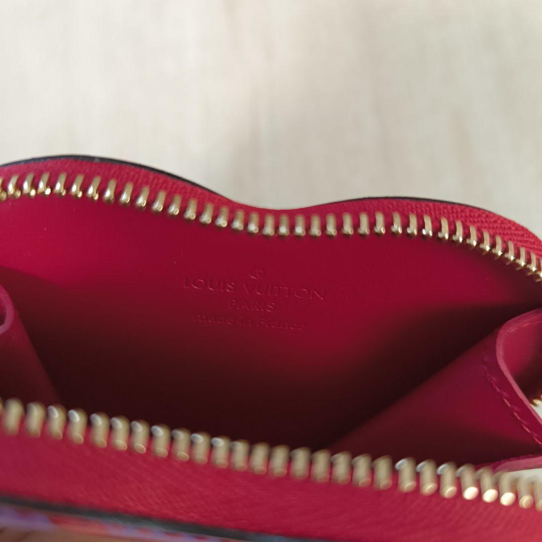 新品　箱付き　LOUISVUITTON　ケース　ハート　ポルトモネクール