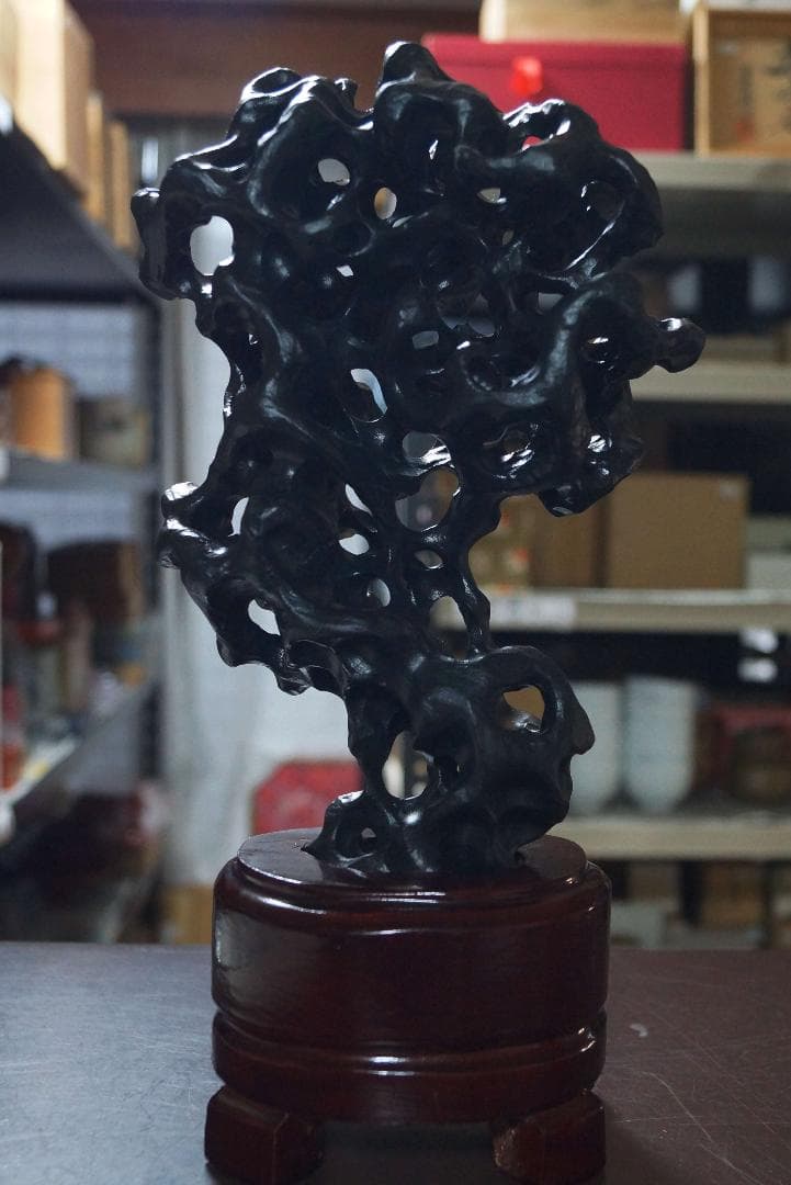 唐物 太湖石 自然体観賞石 水石 盆石 飾石 鑑賞石 茶室飾 美しい姿