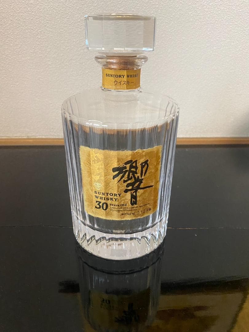 響30年 空き瓶 ウイスキー 箱付 観音開き 未洗浄