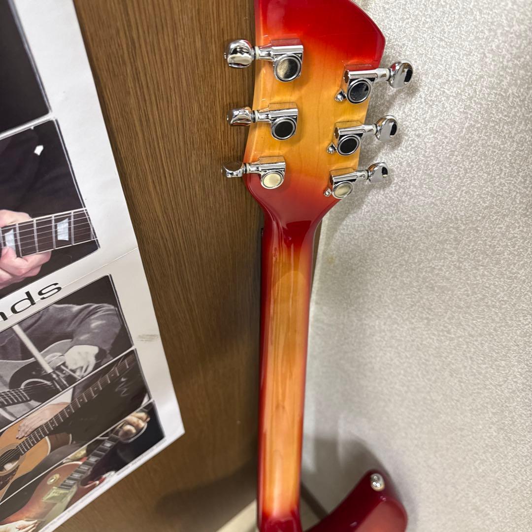 Rickenbacker 330 タイプ 　エレキギター レッドグラデーション