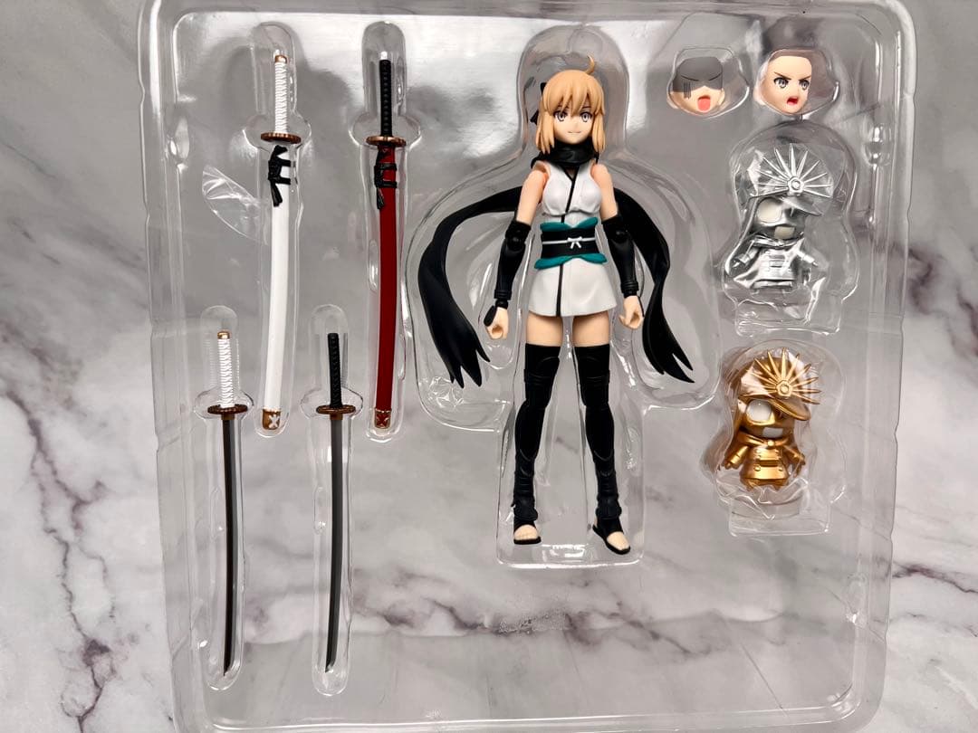 figma 521-DX セイバー / 沖田総司 霊基再臨 ver.