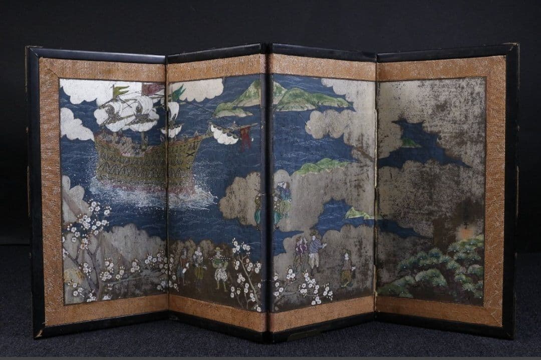 南蛮人図屏風 四曲一隻 時代名品 在銘 紙本彩色 旧家造出品