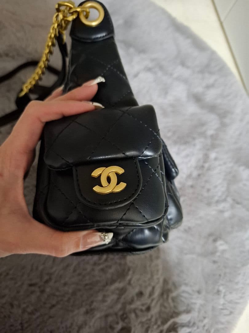 CHANEL 黒 レザー ショルダーバッグ