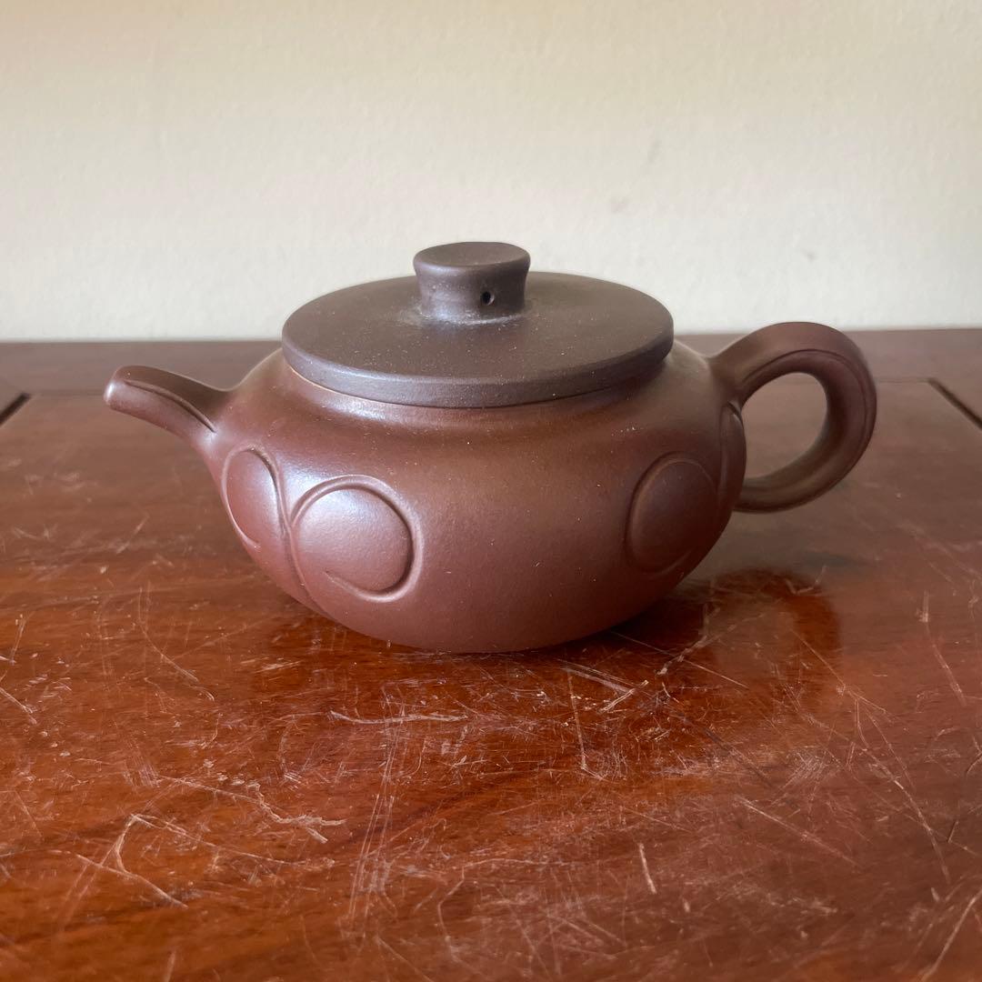 紫砂壶 宜興紫砂壺 祥雲紋　在銘　名家曹碗芬