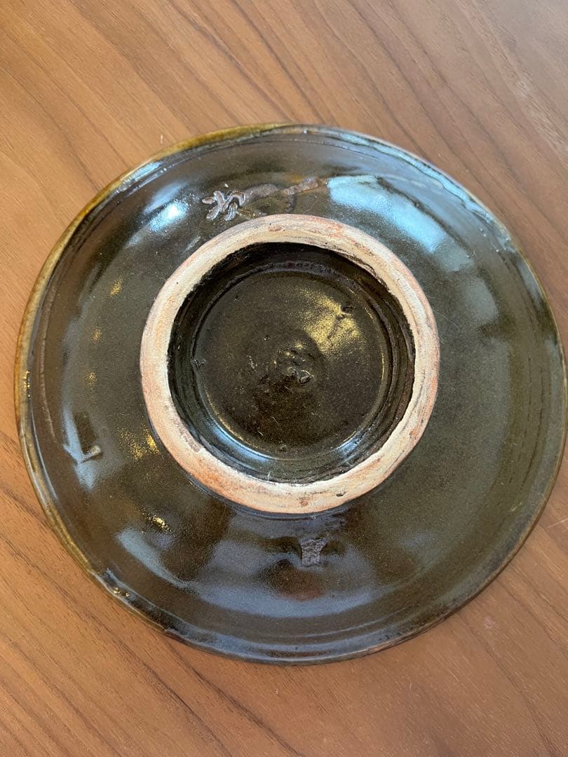 人間国宝 金城次郎 作　魚紋 7寸皿　共箱付き／壺屋焼・やちむん