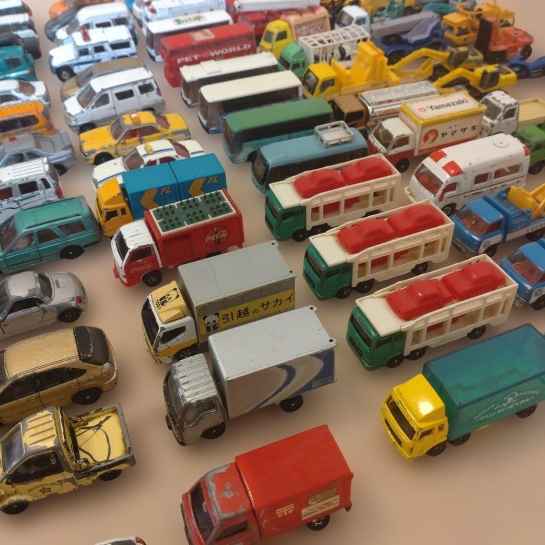 トミカ まとめ売り（トミカ１１１台＋バイク３台＋他メーカ－３台）ジャンク品