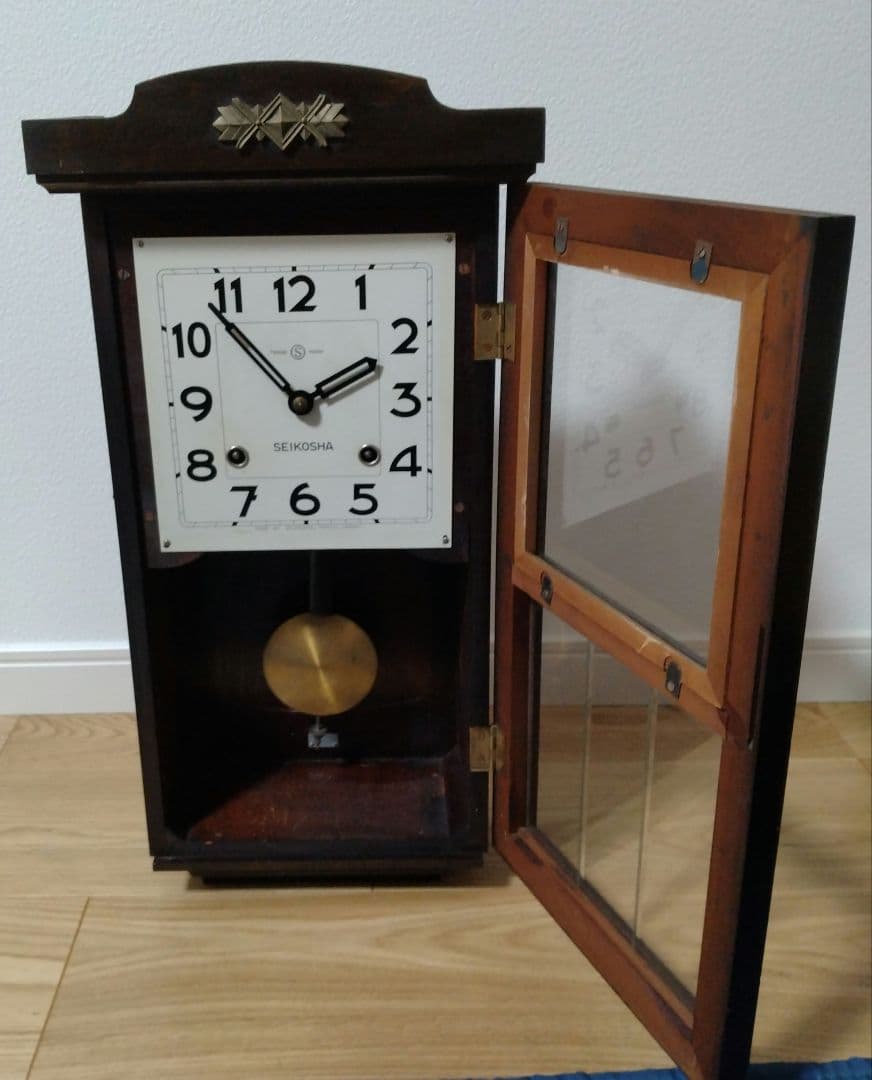 レオンのお父さん SEIKOSHAゼンマイ時計　機械時計　古時計