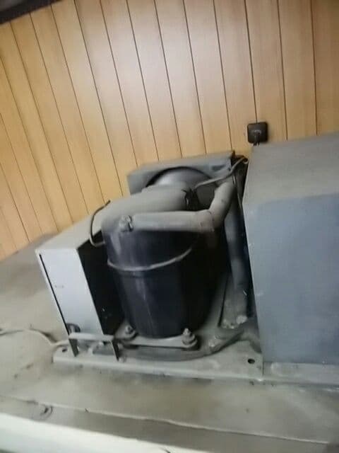 引取り プレハブ冷蔵庫 設定温度－5 ℃～＋15℃