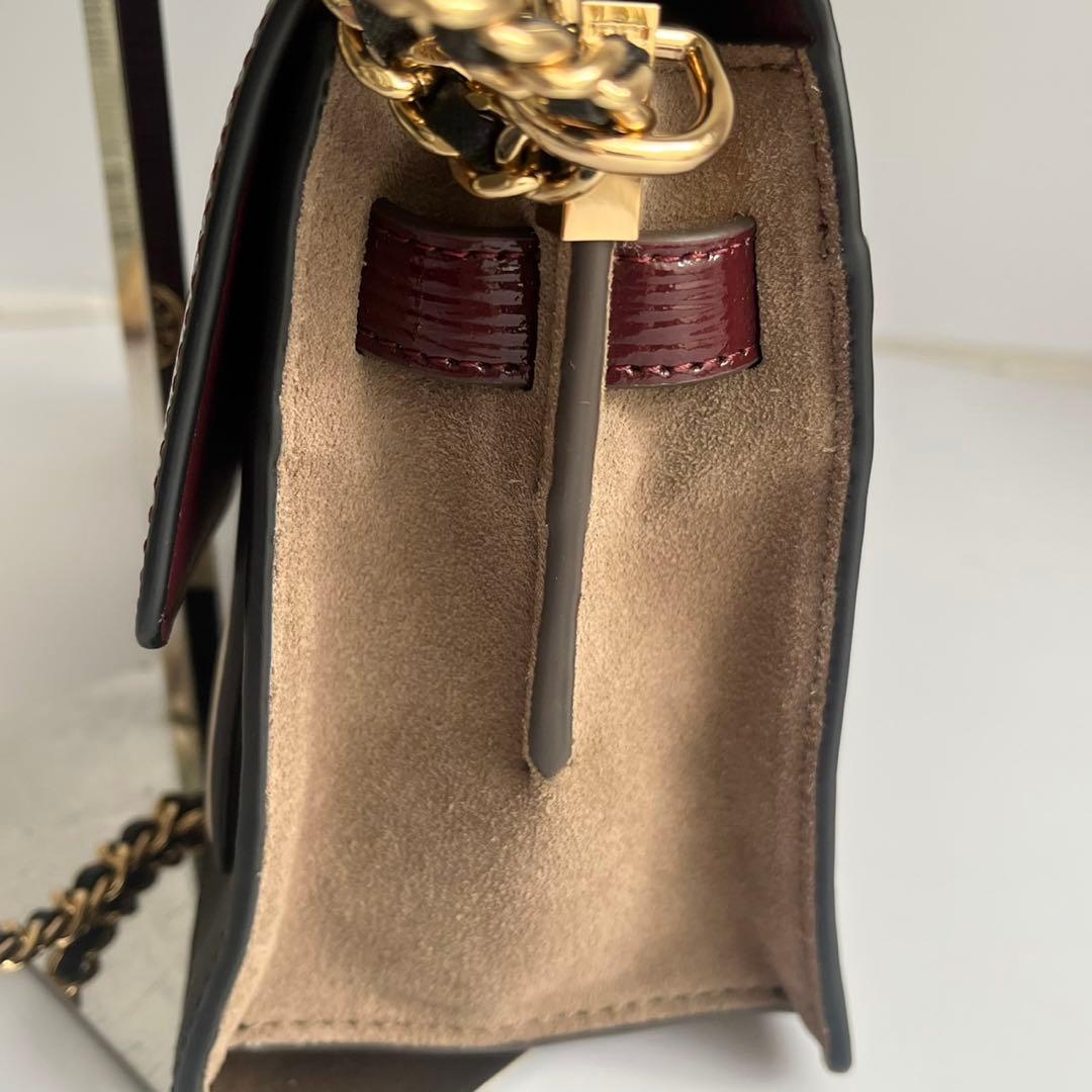 ✨未使用保管✨　Tory Burch ショルダーバッグ　レザー　パテント