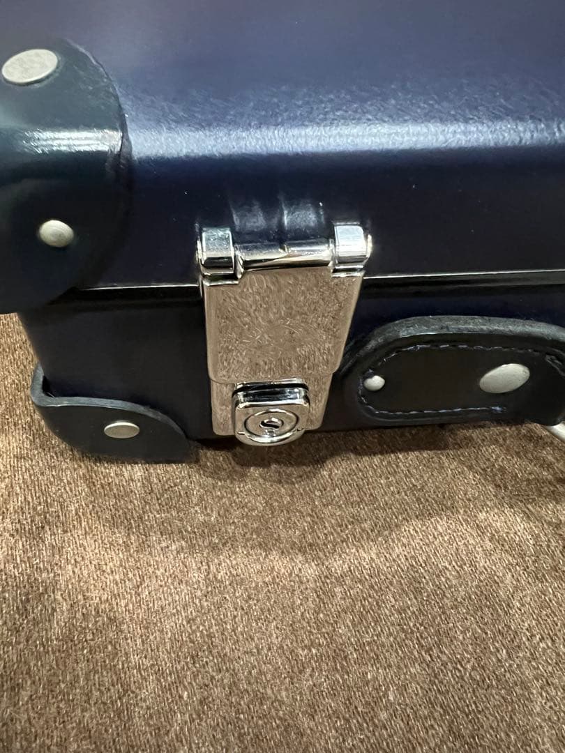 グローブトロッター×トゥモローランド アタッシュケース