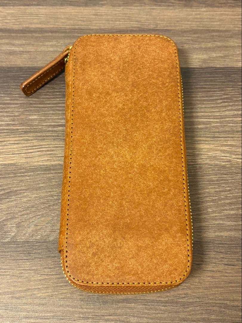 バハギア ラウンドジップペンケース プエブロ コニャック