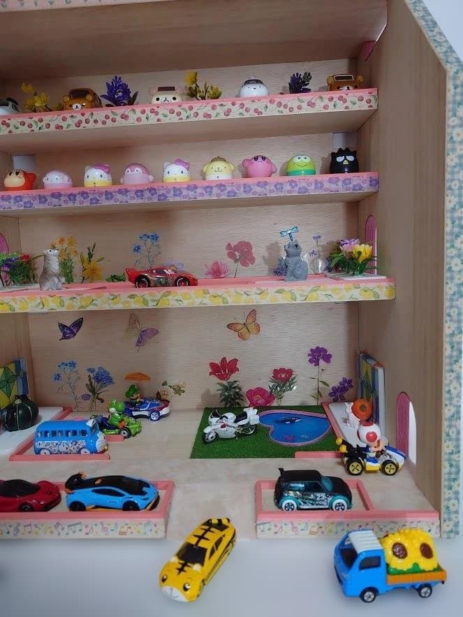 トミカ木製手作り駐車場（スモ－ルピンク）SP02