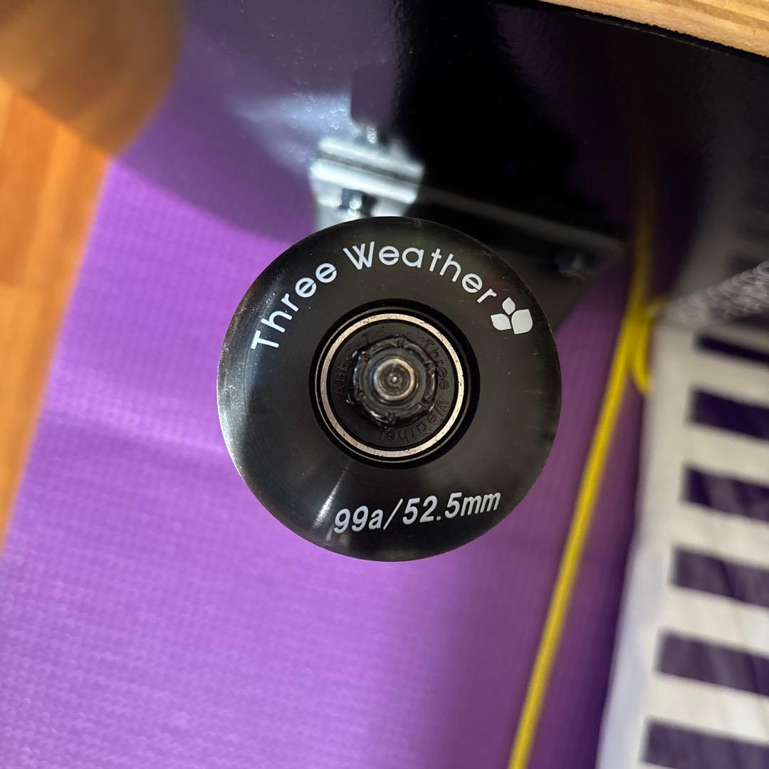 THREE WEATHER製　スケボー