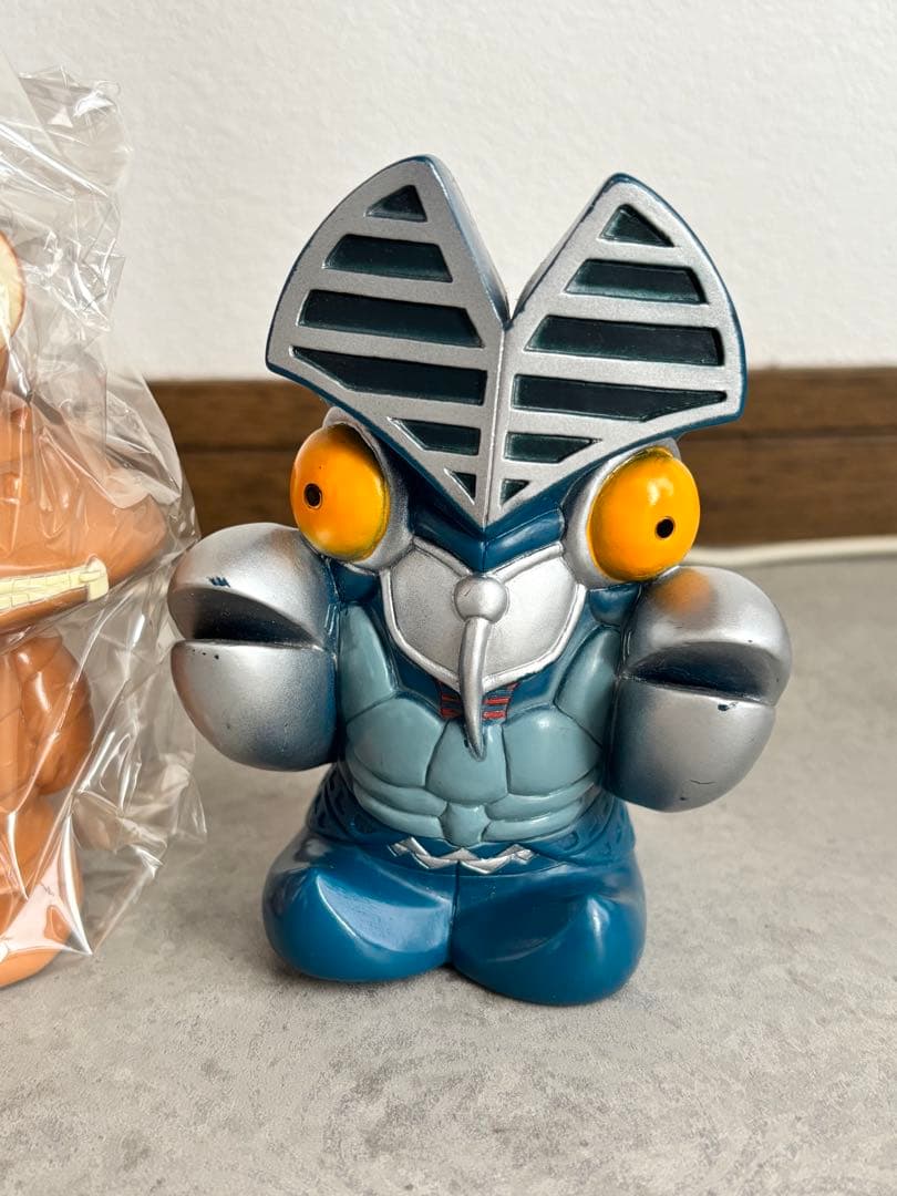 ウルトラマンソフビ貯金箱 6体セット 大和銀行