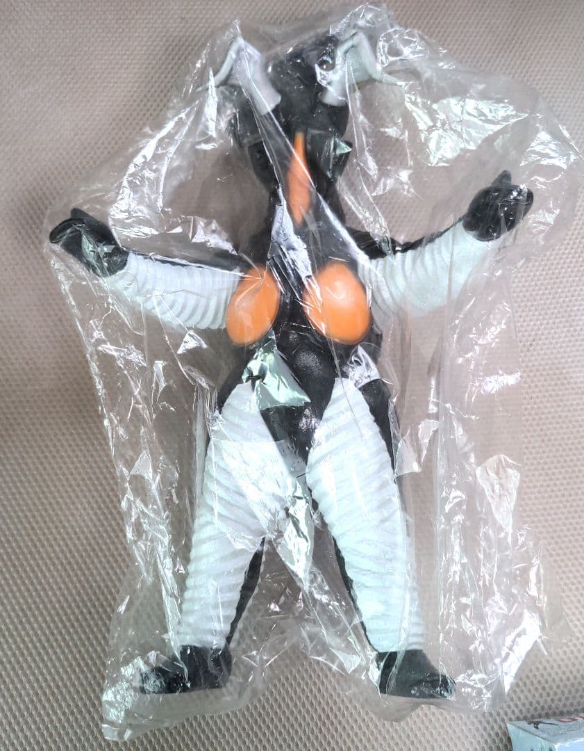 バルタン星人2代目バルタン星人、ゼットン ビッグサイズソフビ 3体セット