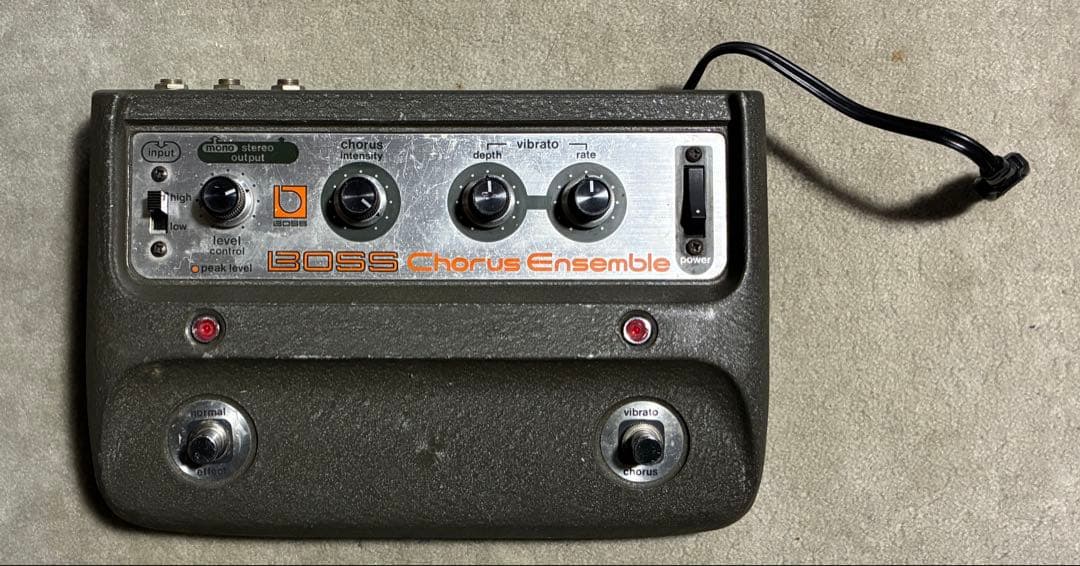 BOSS ボス CE-1 Chorus Ensemble