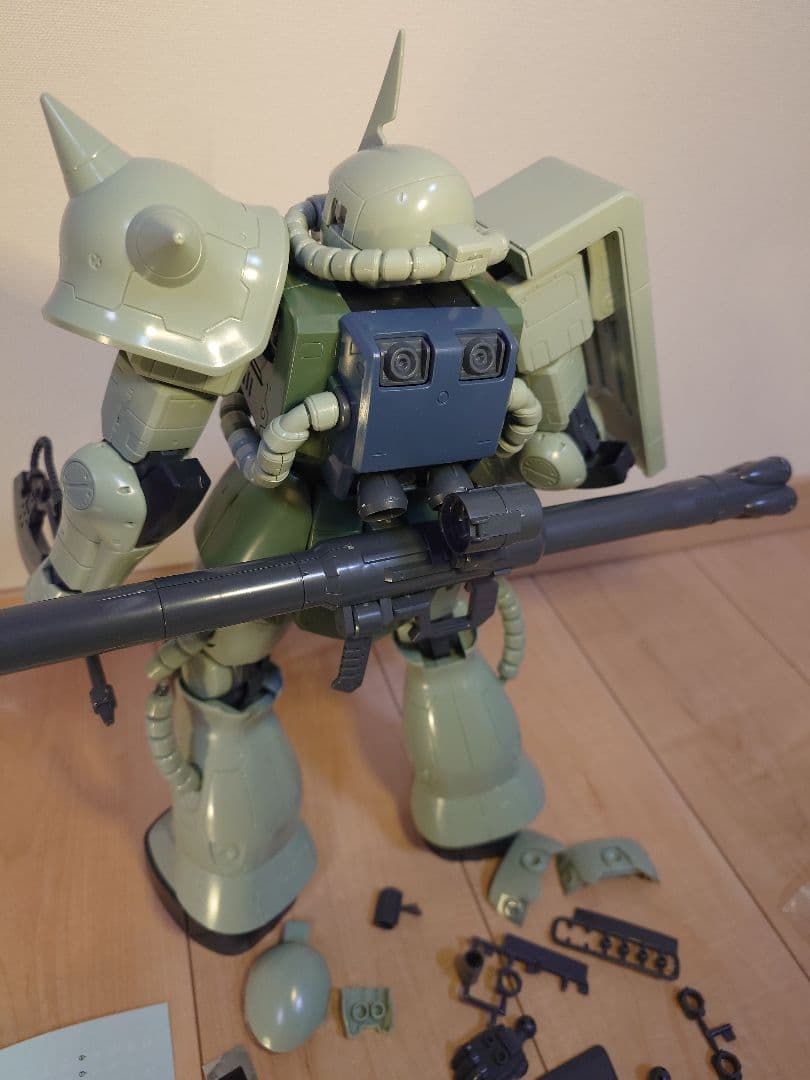 メガサイズ　ザクII　素組み