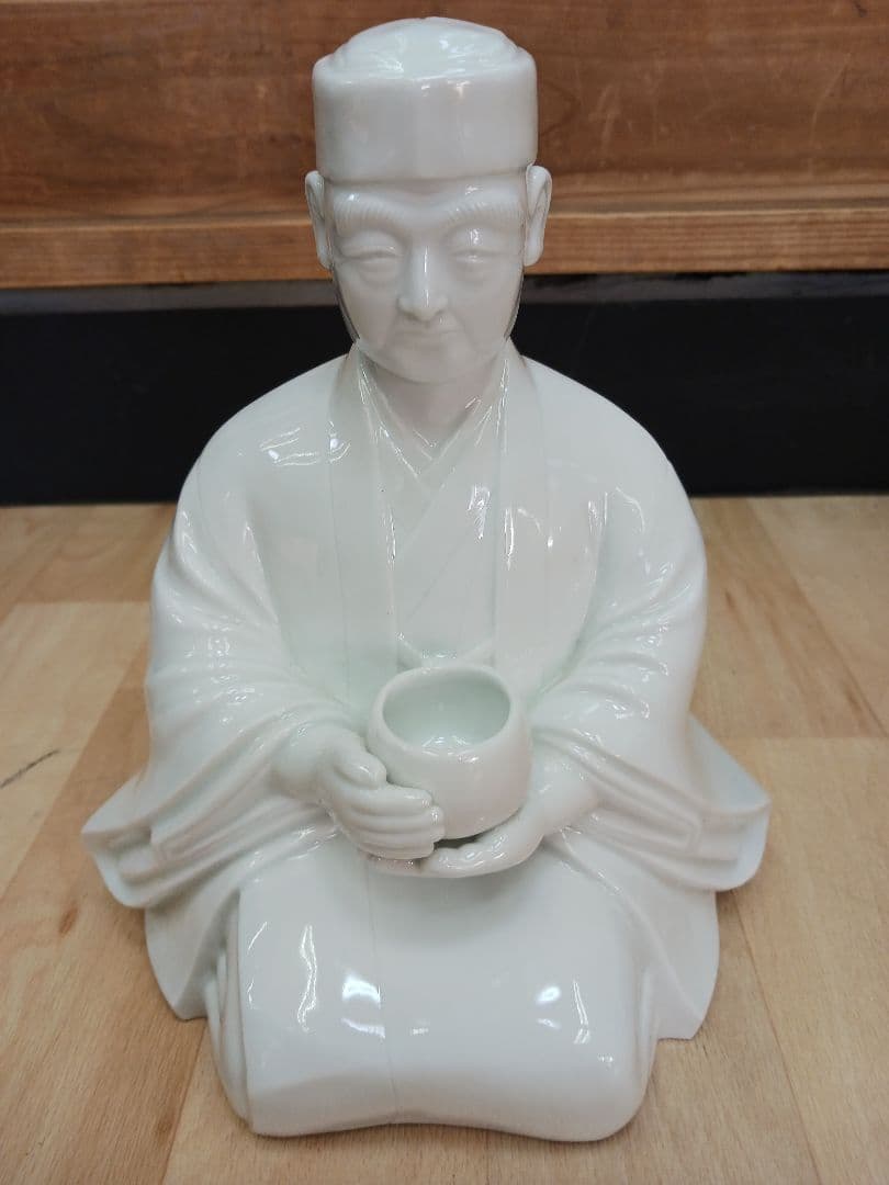 白磁　利休像　大五郎作　共箱